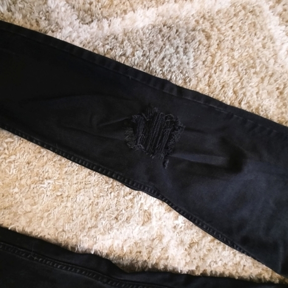 Free People | Distressed Raw Hem Black Skinny Jeans Size 31 - Picture 6 of 9